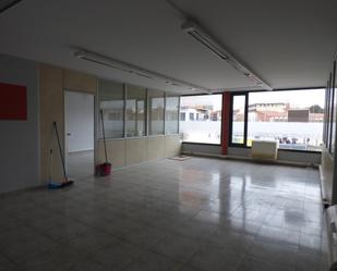 Local de lloguer a Centre - Cordelles, Cerdanyola del Vallès