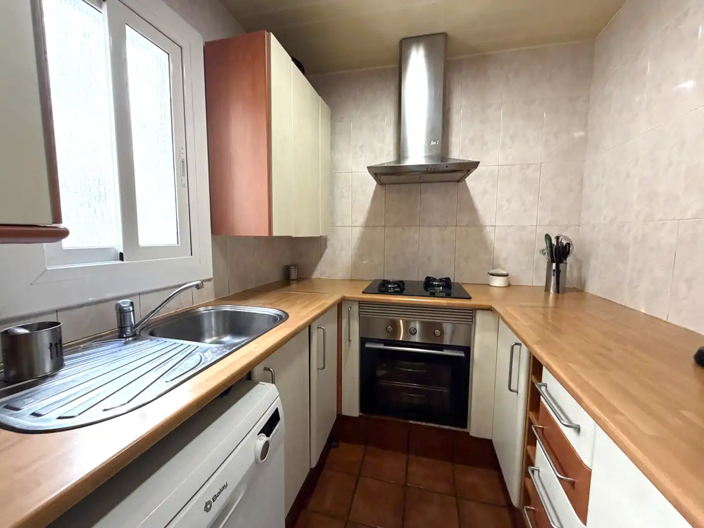Cocina de Piso en venta en Barcelona con Aire acondicionado y Amueblado