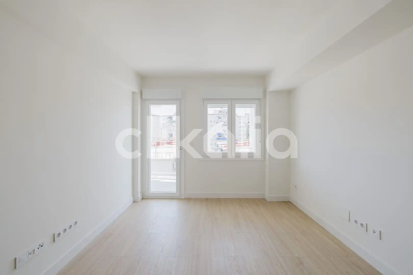 Piso con ascensor en venta en Carretera de Cádiz, imagen 2