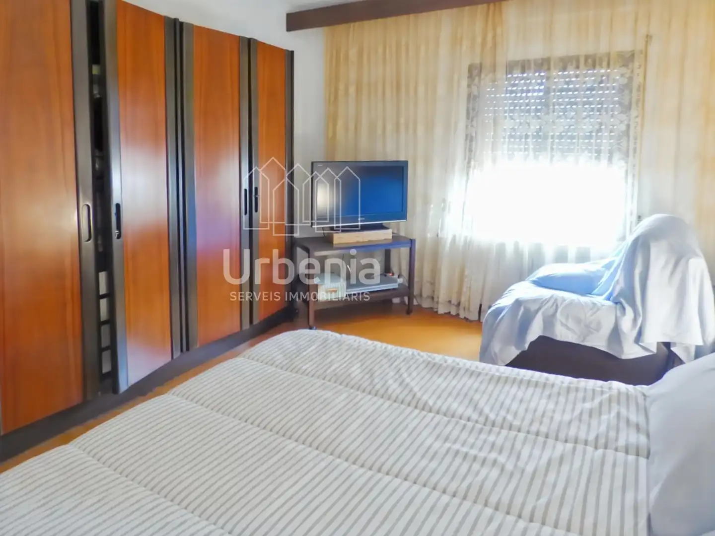 Habitación de Piso en venta en Mataró con Calefacción, Terraza y Amueblado