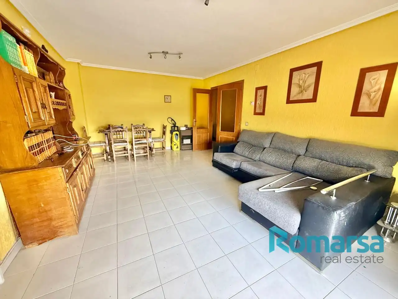 Vista exterior de Piso en venta en El Barraco  con Terraza y Amueblado