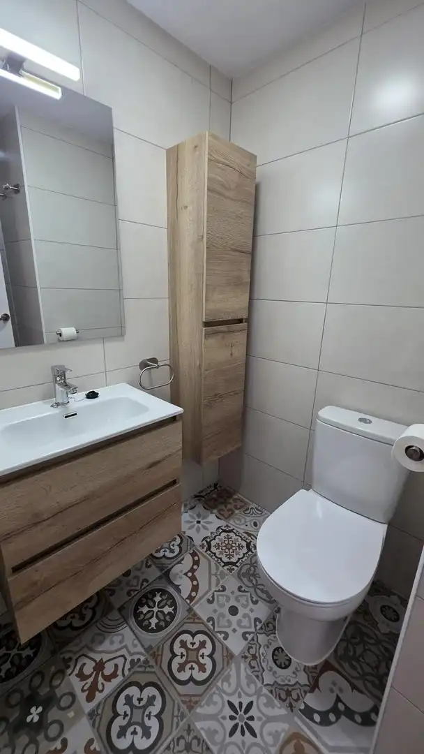 Baño de Piso de alquiler en Terrassa con Calefacción, Amueblado y Balcón