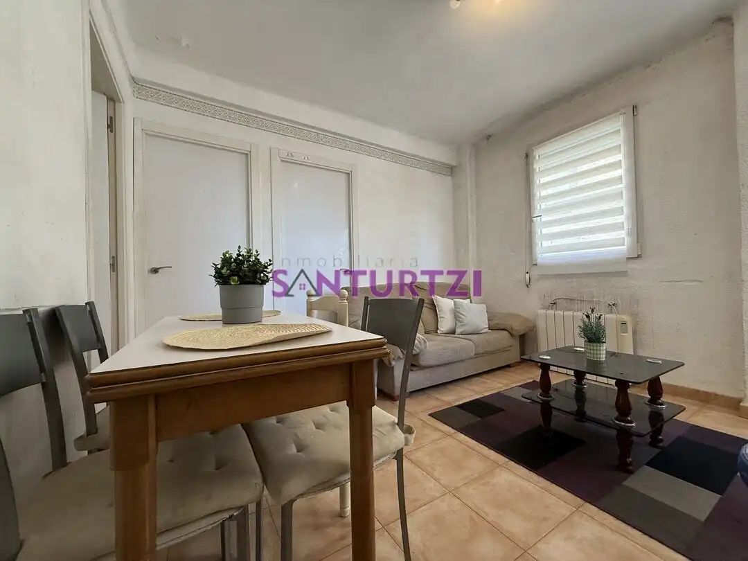Sala de estar de Piso en venta en Santurtzi  con Amueblado