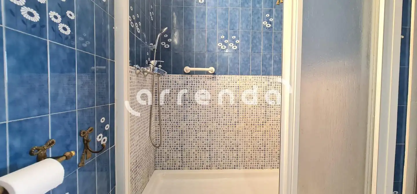 Baño de Piso de alquiler en Alcorcón con Terraza