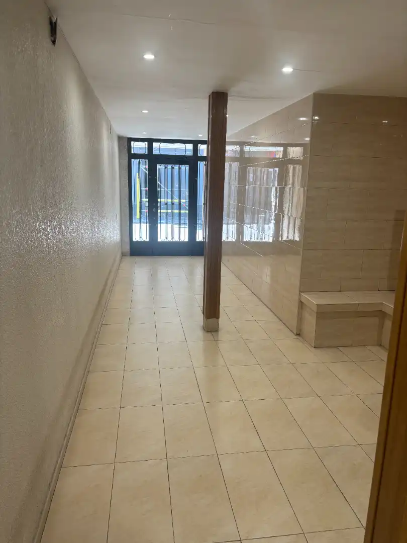 Flat for sale in L'Hospitalet de Llobregat  with Air Conditioner, Furnished and Oven