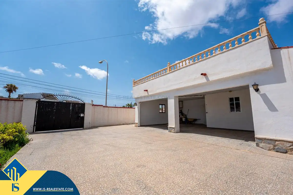Villa mit Pool zum Verkauf in Zona Carrefour - Urbanizaciones, imagen 12