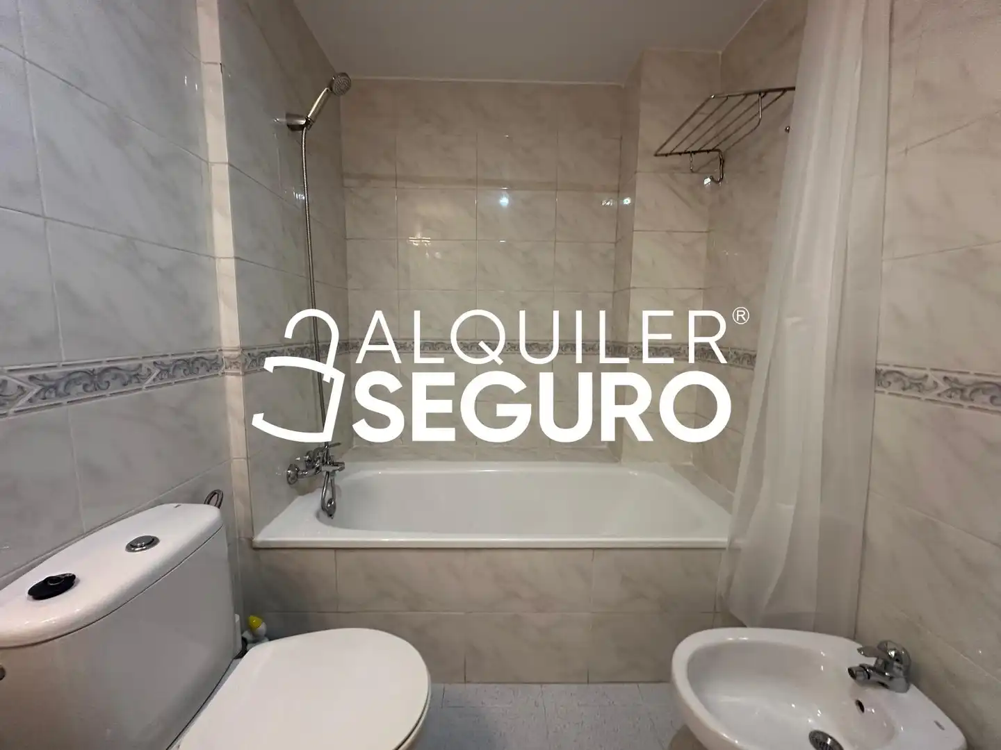 Baño de Piso de alquiler en Valencia con Aire acondicionado y Amueblado