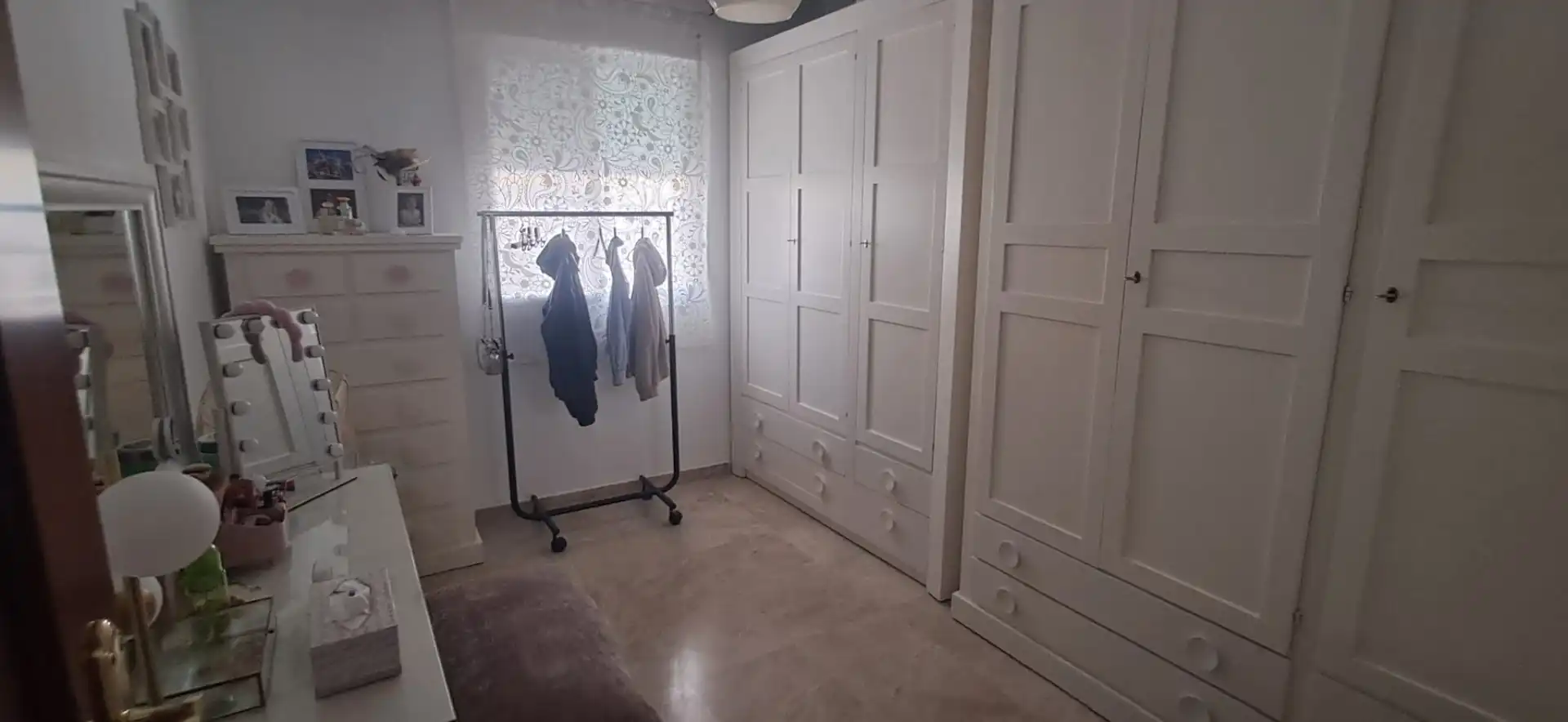 Schlafzimmer von Einfamilien-Reihenhaus zum Verkauf in Utrera mit Klimaanlage und Abstellraum