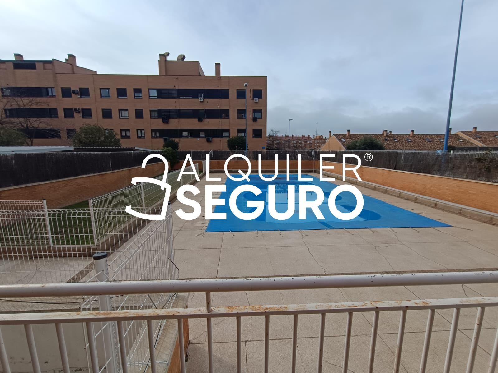 Piscina de Pis de lloguer en Leganés amb Aire condicionat, Calefacció i Terrassa