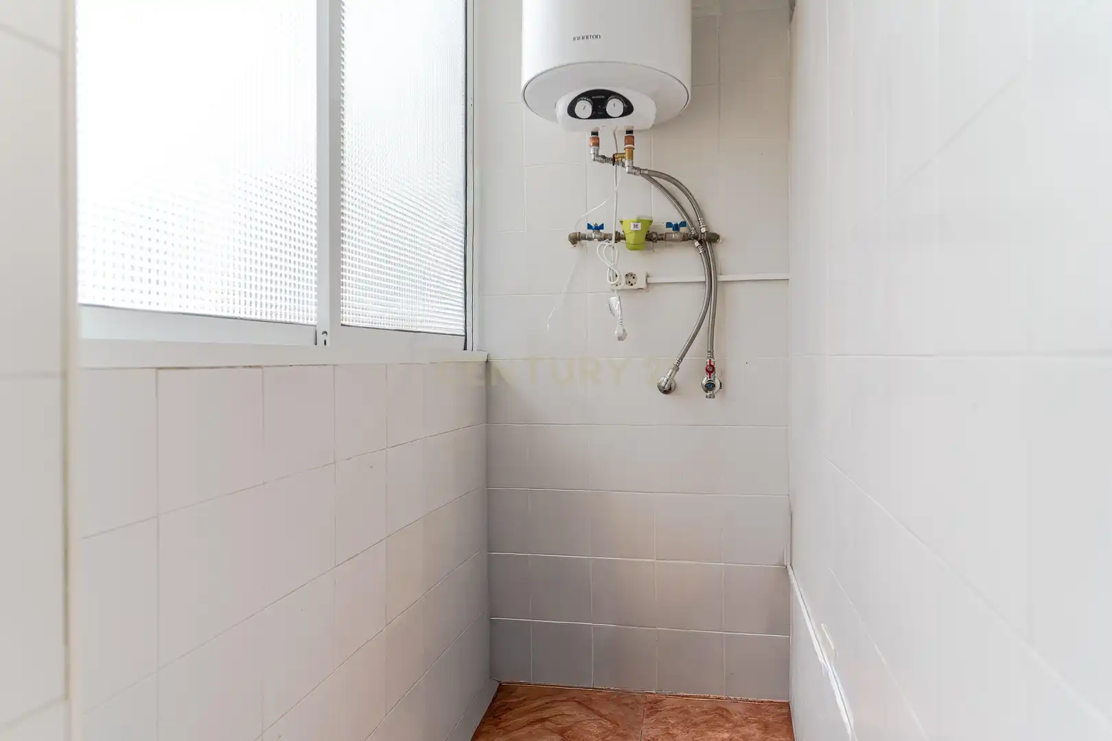 Bathroom of Flat for sale in Granada
