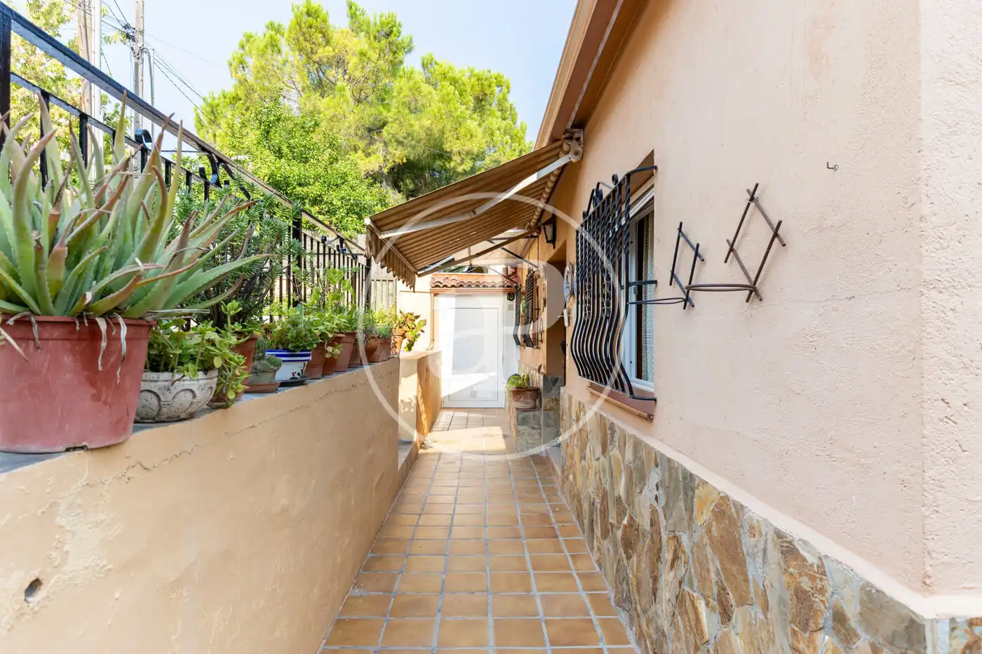 Exterior view of Flat for sale in Rubí  with Air Conditioner, Heating and Private garden