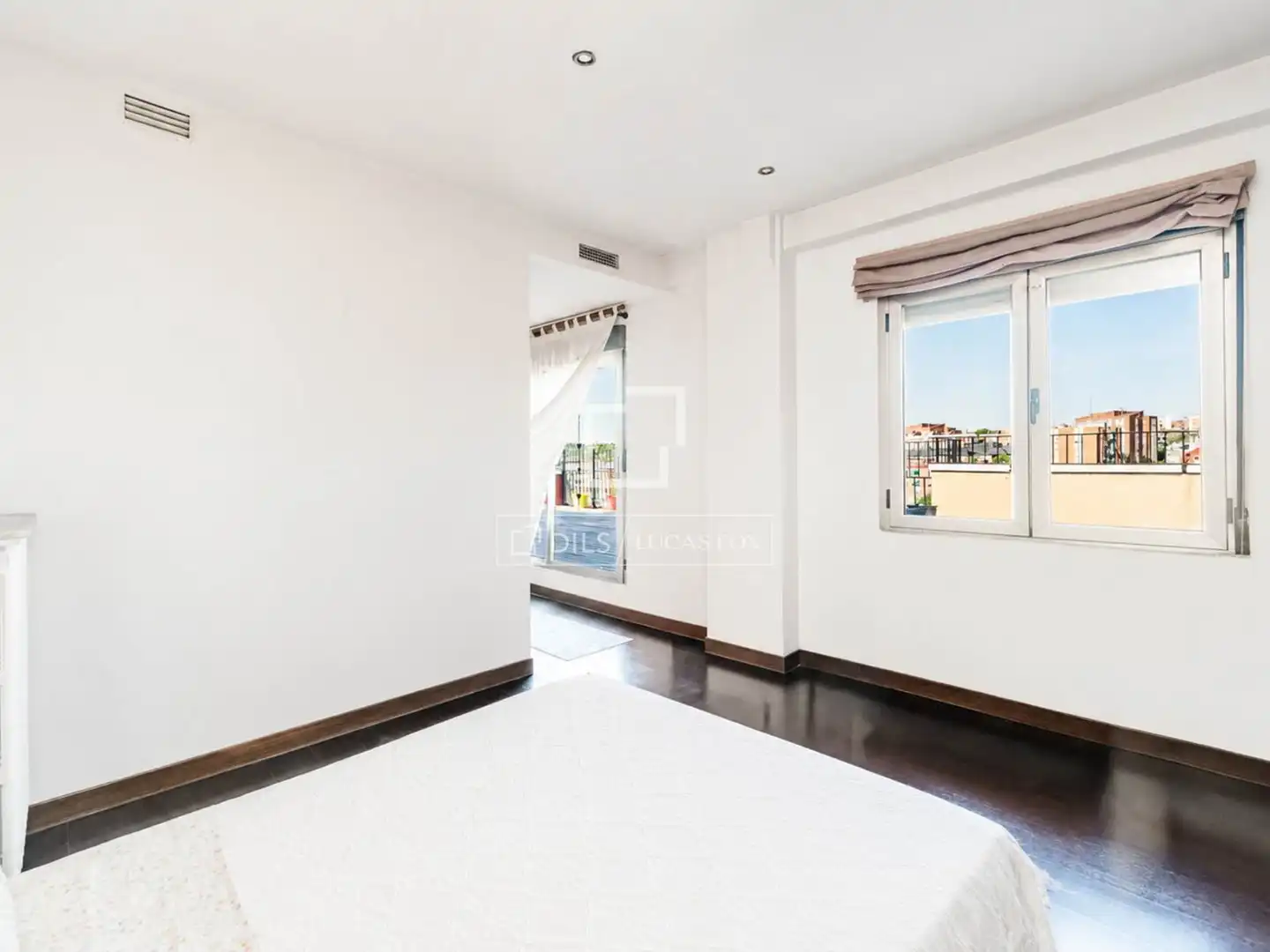 Bedroom of Attic for sale in Madrid  with Air Conditioner, Heating and Terrace