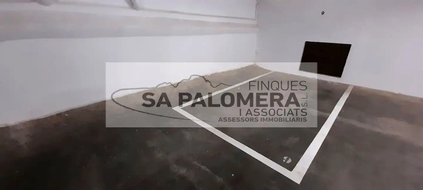 Aparcament en venda a Els Pins