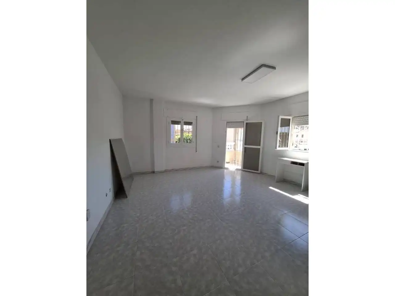 Vista exterior de Casa adosada en venta en Roquetas de Mar con Aire acondicionado y Terraza
