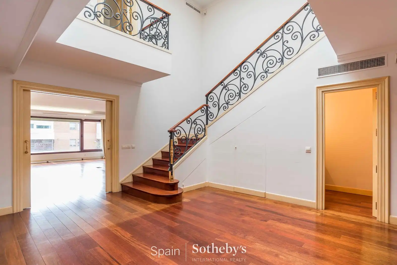 Dúplex de alquiler en Madrid con Aire acondicionado, Calefacción y Trastero