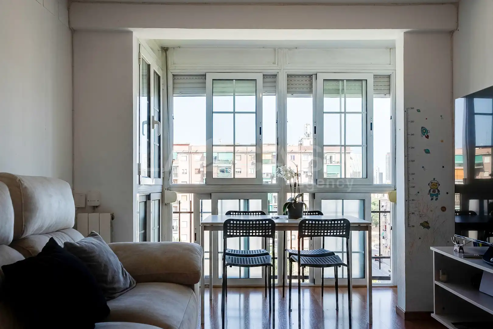 Sala de estar de Piso en venta en Sant Adrià de Besòs con Balcón