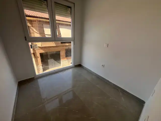 Piso con ascensor en venta en Camarena, imagen 7