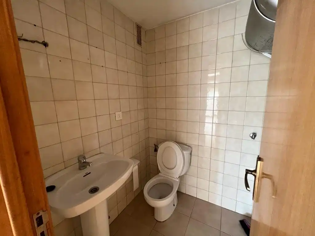 Baño de Piso en venta en Bembibre con Calefacción