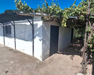 Vista exterior de Casa o xalet en venda en  Logroño amb Jardí privat i Traster