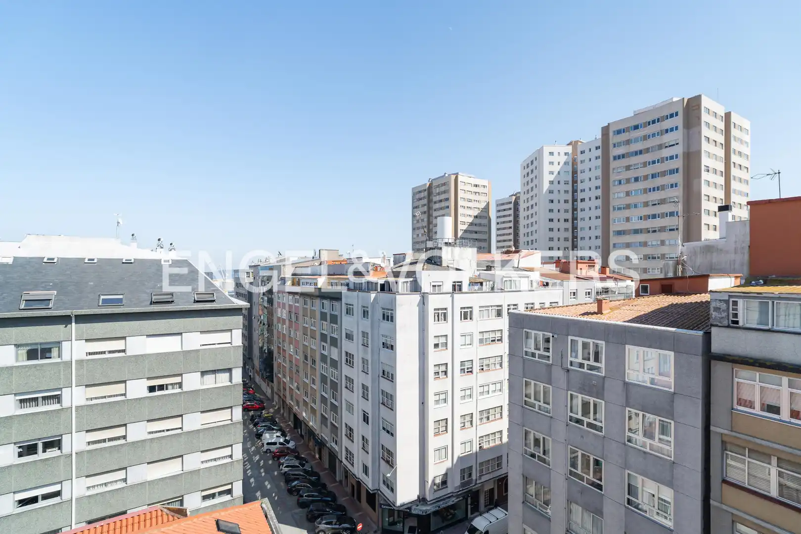Vista exterior de Dúplex en venda en A Coruña Capital  amb Calefacció, Parquet i Traster
