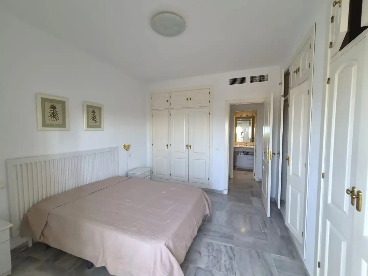 Bedroom of Flat for sale in Benalmádena  with Air Conditioner, Heating and Terrace