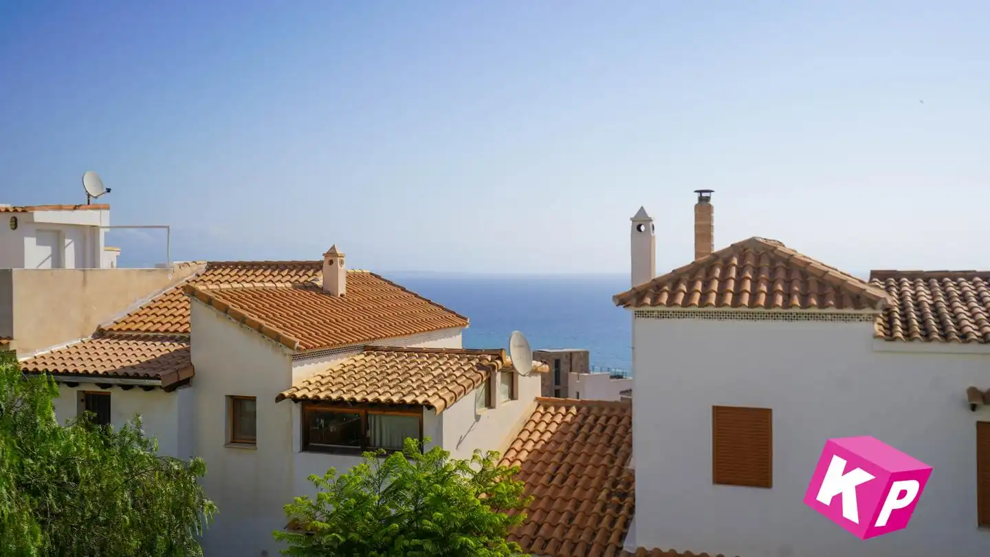 Vista exterior de Casa o xalet en venda en Santa Pola amb Jardí privat, Terrassa i Traster