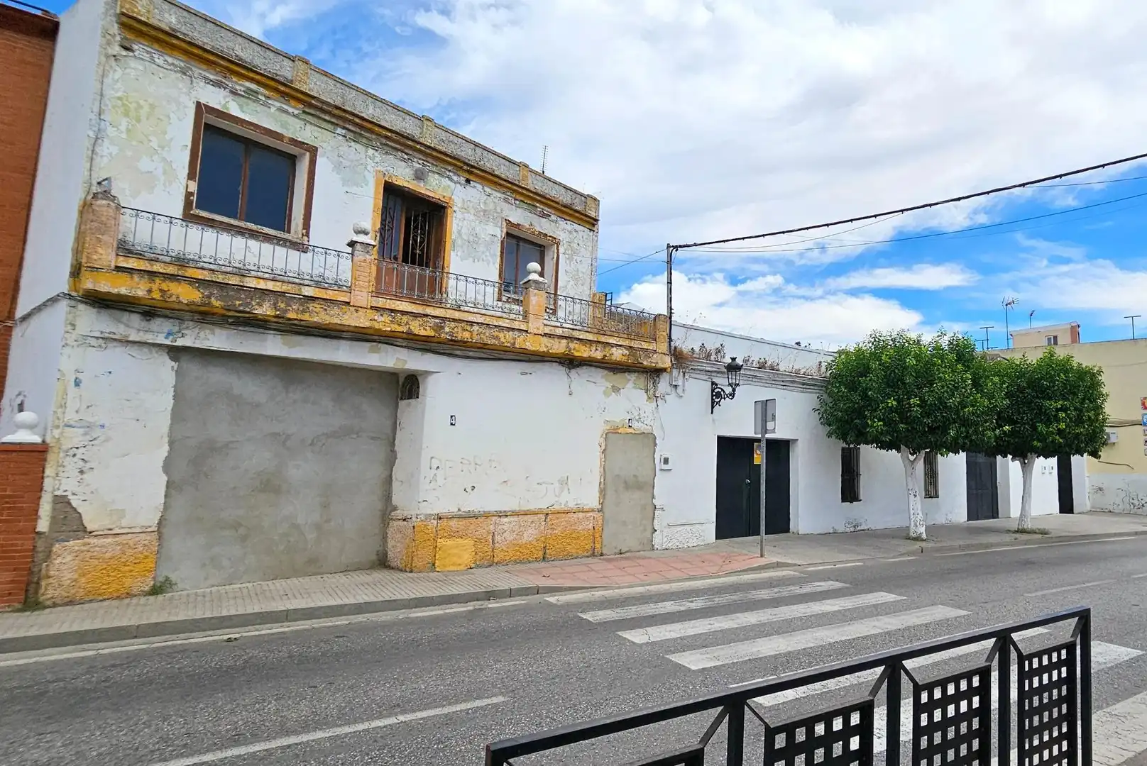 Terreni e lotti in vendita a Avenida de Santiponce, imagen 2