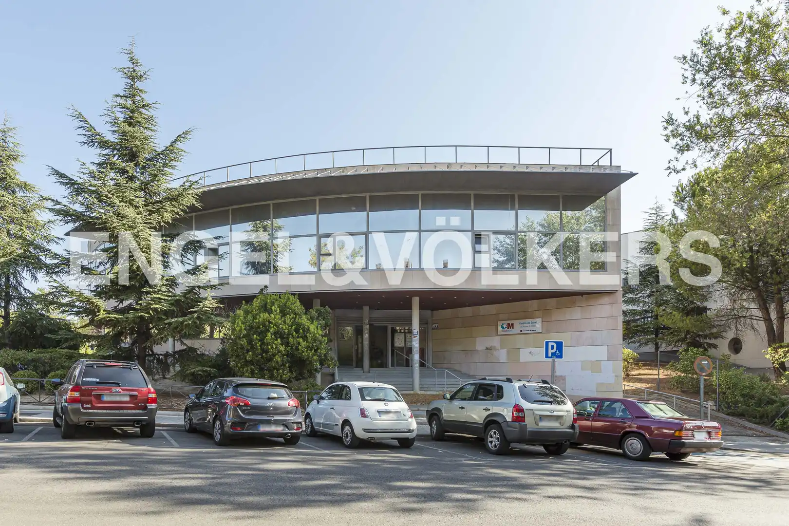 Vista exterior de Piso de alquiler en Las Rozas de Madrid con Aire acondicionado, Calefacción y Jardín privado