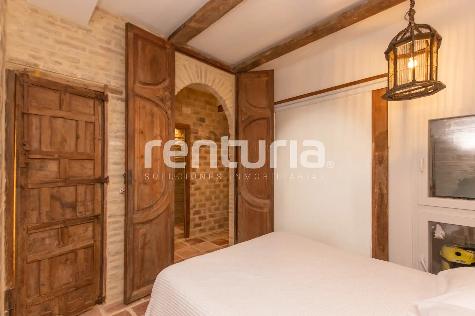 Bedroom of Flat for rent in Valencia  with Air Conditioner, Heating and Furnished
