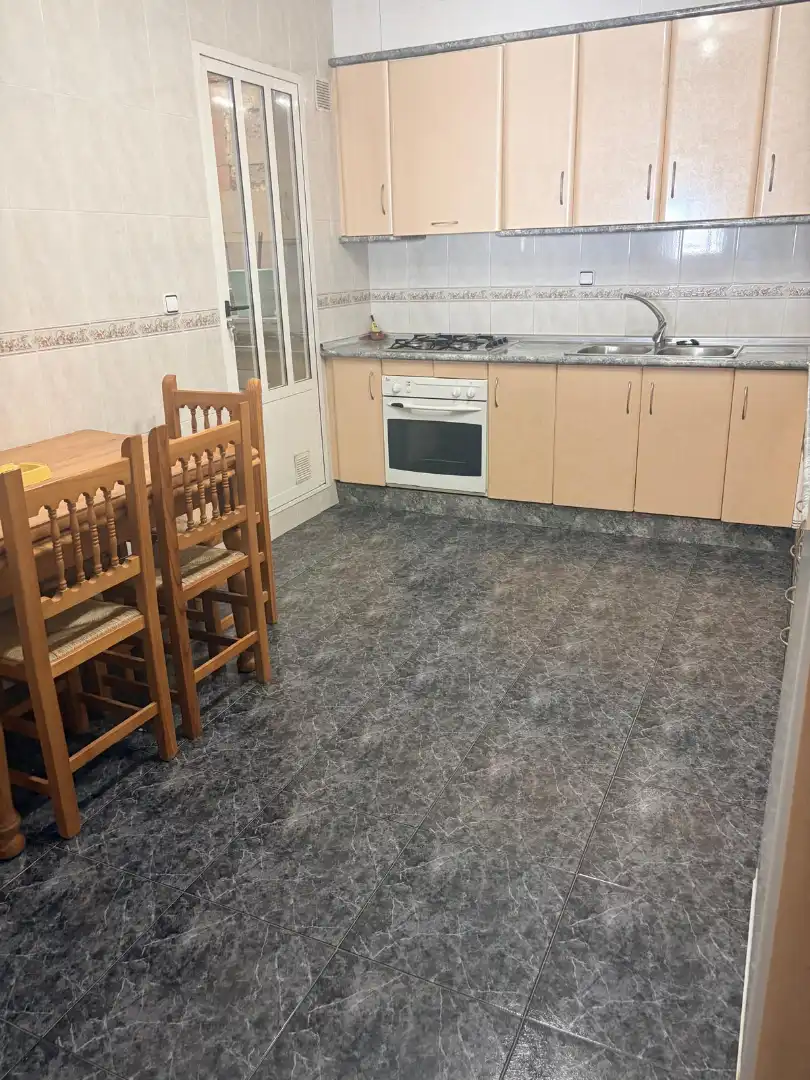 Cuina de Casa o xalet en venda en Casasimarro amb Terrassa, Traster i Moblat