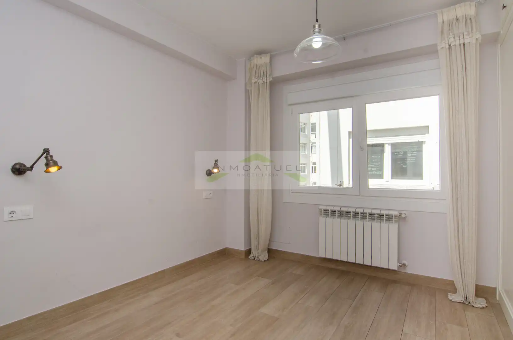Schlafzimmer von Wohnung zum Verkauf in A Coruña Capital  mit Heizung, Ofen und Waschmaschine