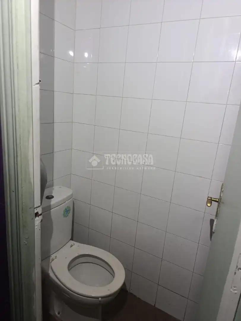 Local comercial en venda a Casco Antiguo, imagen 5