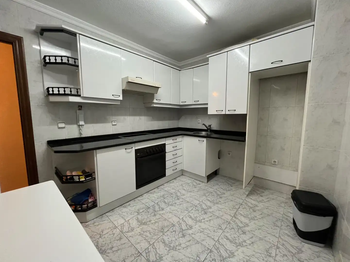Appartamento con ascensore in vendita a El Carbayedo - El Quirinal, imagen 3