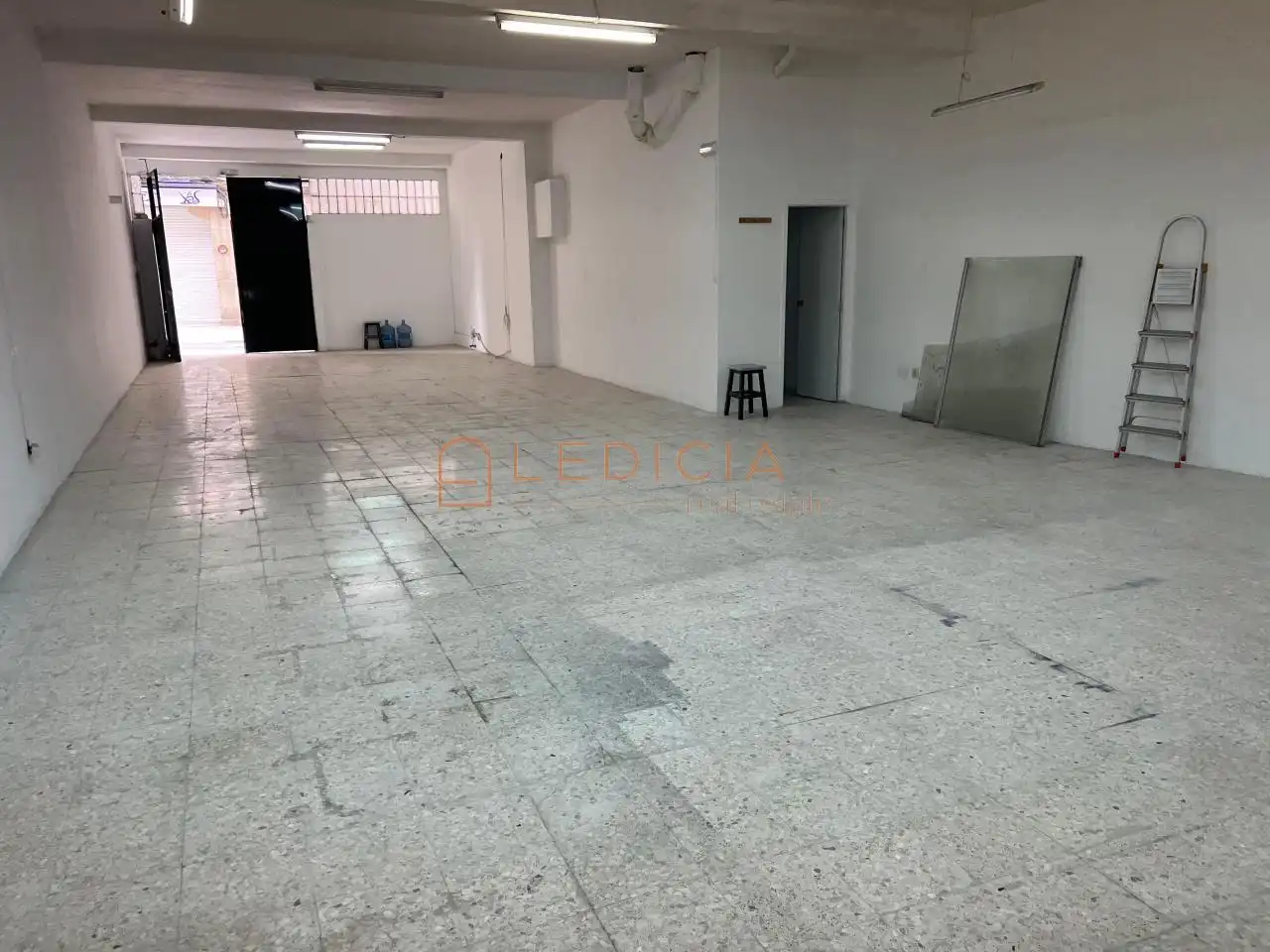 Commercial properties for rent in COLOMBIA, Casablanca - Calvario