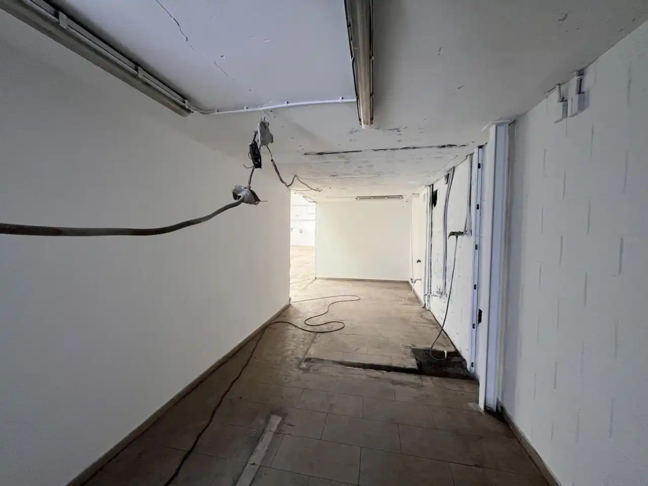 Fabrikhallen zum Verkauf in Sant Esteve Sesrovires mit Alarm