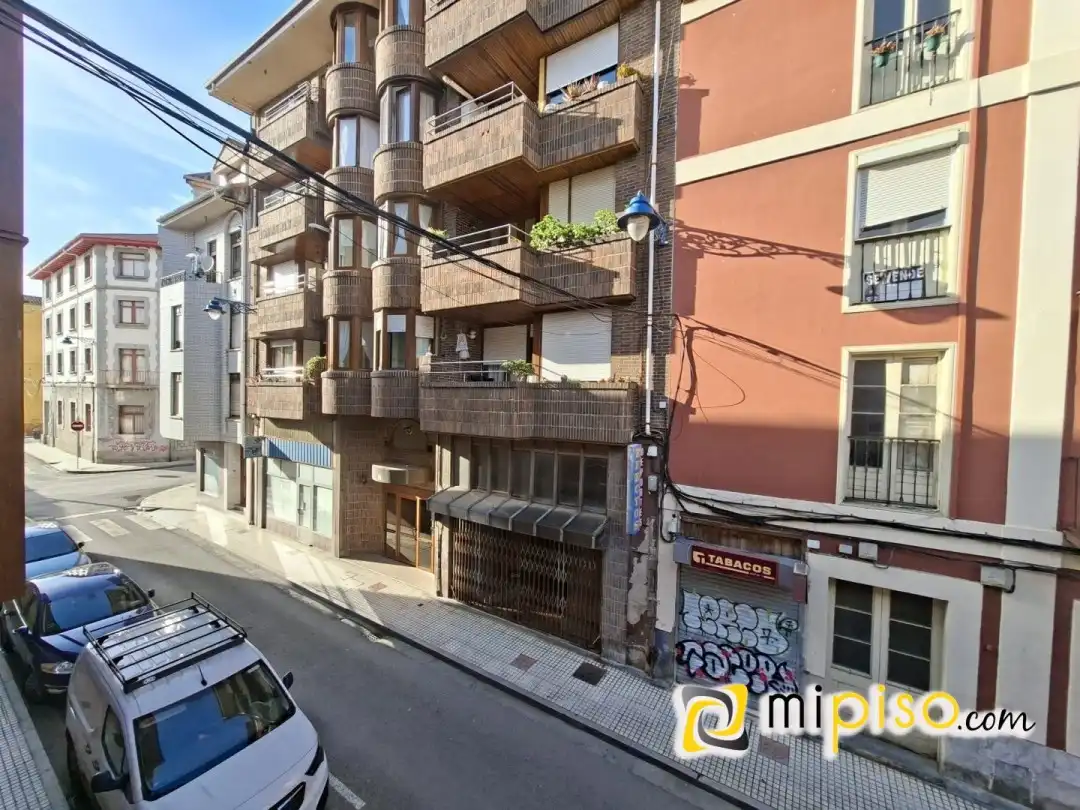 Vista exterior de Piso de alquiler en Santoña con Amueblado
