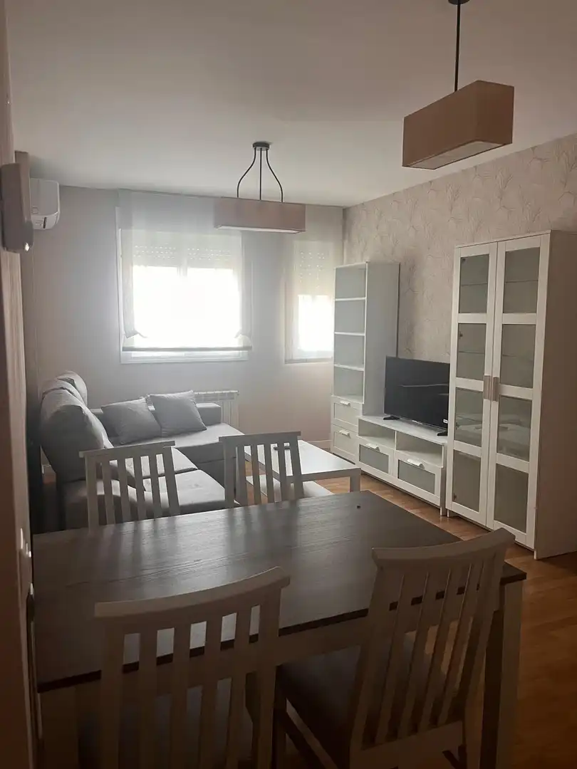 Wohnzimmer von Wohnung zur Miete in Cáceres mit Klimaanlage, Heizung und Möbliert