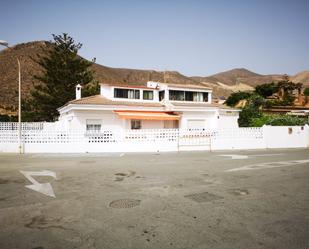 Vista exterior de Casa o xalet en venda en Gualchos amb Piscina