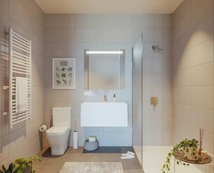 Bathroom of Flat for sale in Palau-solità i Plegamans  with Air Conditioner, Heating and Terrace