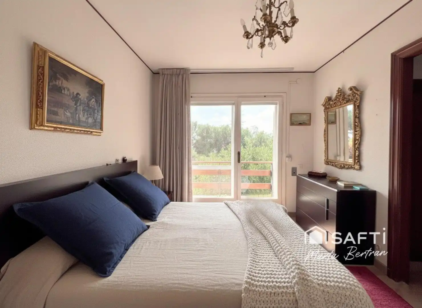 Habitación de Finca rústica en venta en Sant Feliu de Codines con Calefacción, Terraza y Piscina