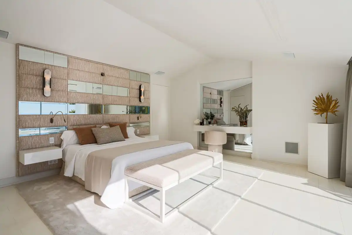 Bedroom of Detached homes for sale in Marbella  with Air Conditioner, Private garden and Terrace