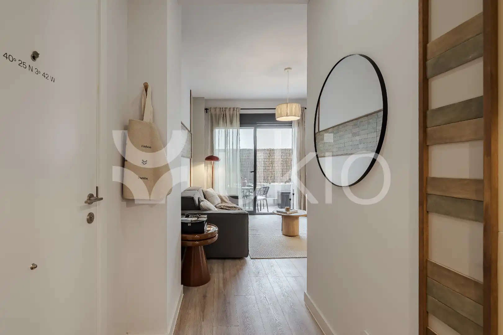 Schlafzimmer von Wohnungen zur Miete in Madrid mit Heizung, Terrasse und Möbliert