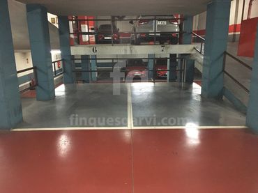Parcheggio in vendita a Sants