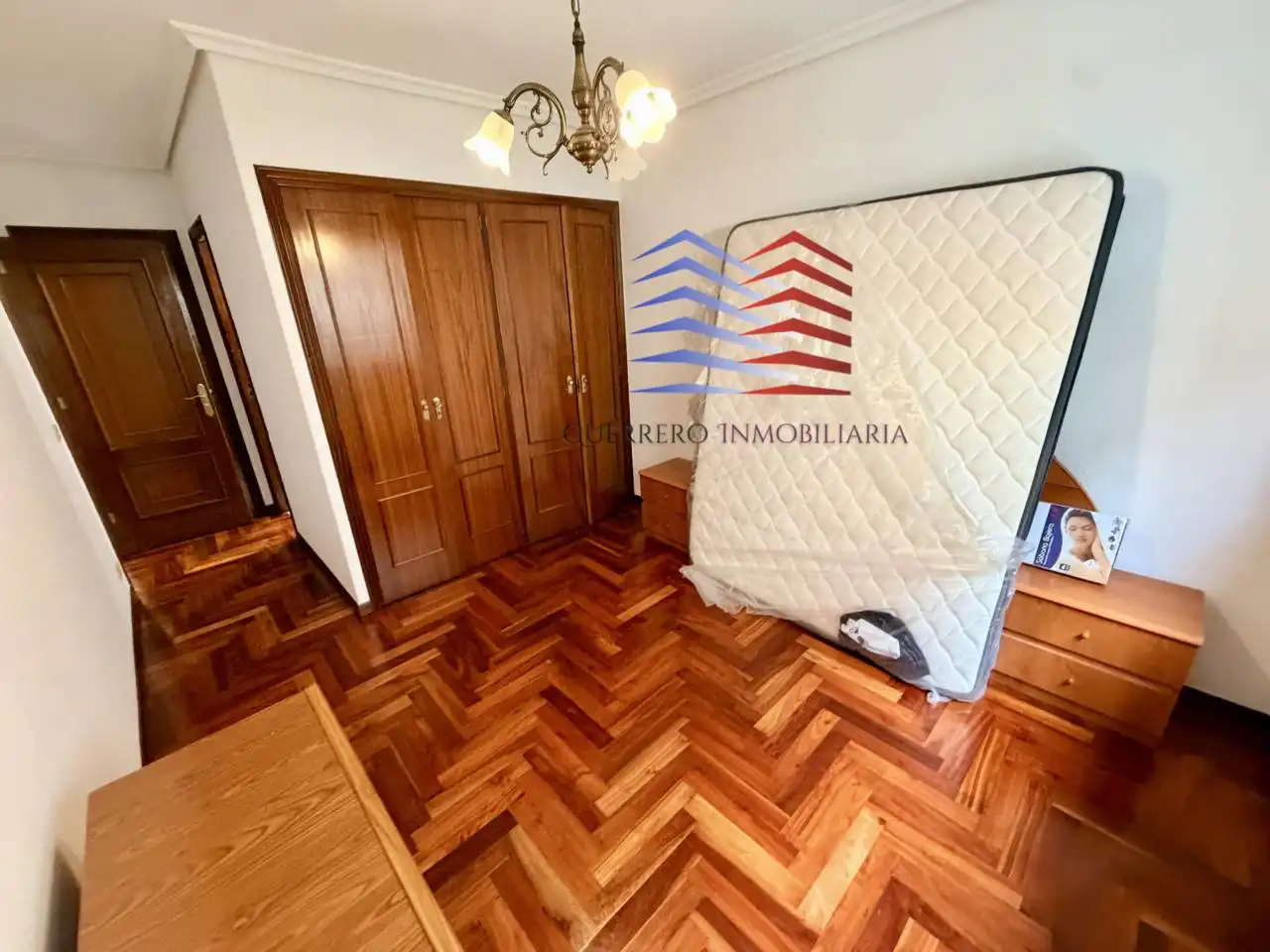Habitación de Piso de alquiler en Vigo  con Calefacción, Parquet y Terraza