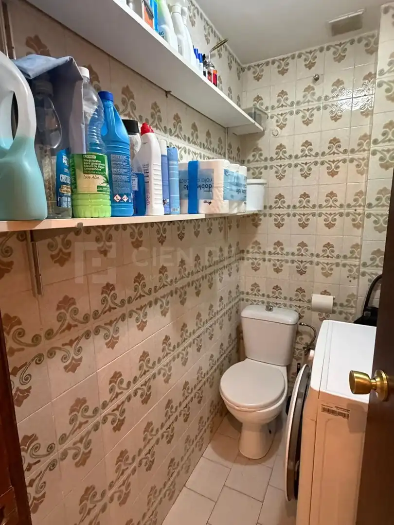 Baño de Piso en venta en Arnedo con Calefacción y Trastero