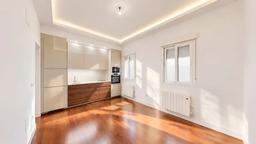 Flat with lift for sale in Calle del Conde de Peñalver, imagen 2