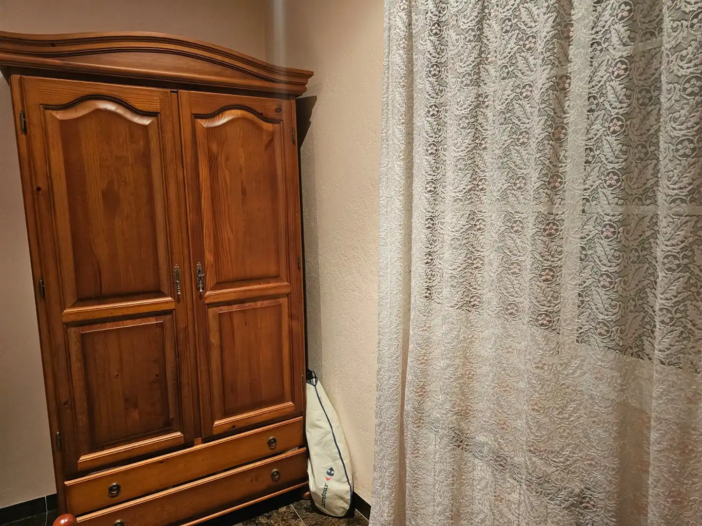 Dormitori de Casa o xalet en venda en Girona amb Calefacció, Jardí privat i Terrassa