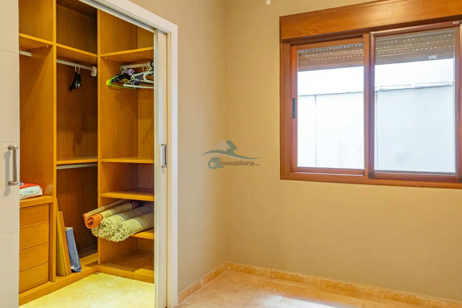 Bedroom of Flat for sale in Mengíbar  with Air Conditioner, Heating and Storage room