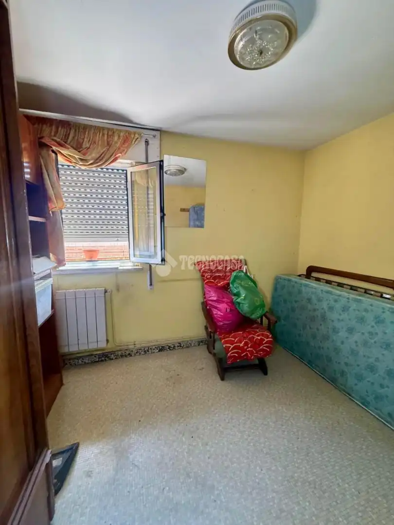 Habitación de Piso en venta en Madrid con Calefacción y Terraza