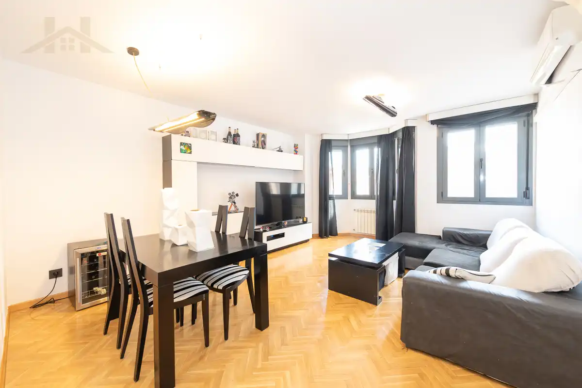 Living room of Flat for sale in Torrejón de Ardoz  with Air Conditioner, Heating and Storage room